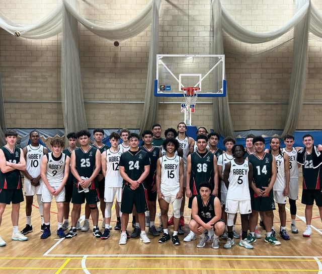 Dilworth win against Barking Abbey the UKs #1 basketball school. It was an amazing battle on the court swapping the lead multiple times throughout the match. We depart the UK to Ireland tomorrow for the final matches of the epic World Basketball Tour. We even had a birthday today with the teams singing Happy Birthday to KC. #basketballtour #FinaciallyBonded #SportsTour #Basketballislife #hooplife #inspiresport #TourTime